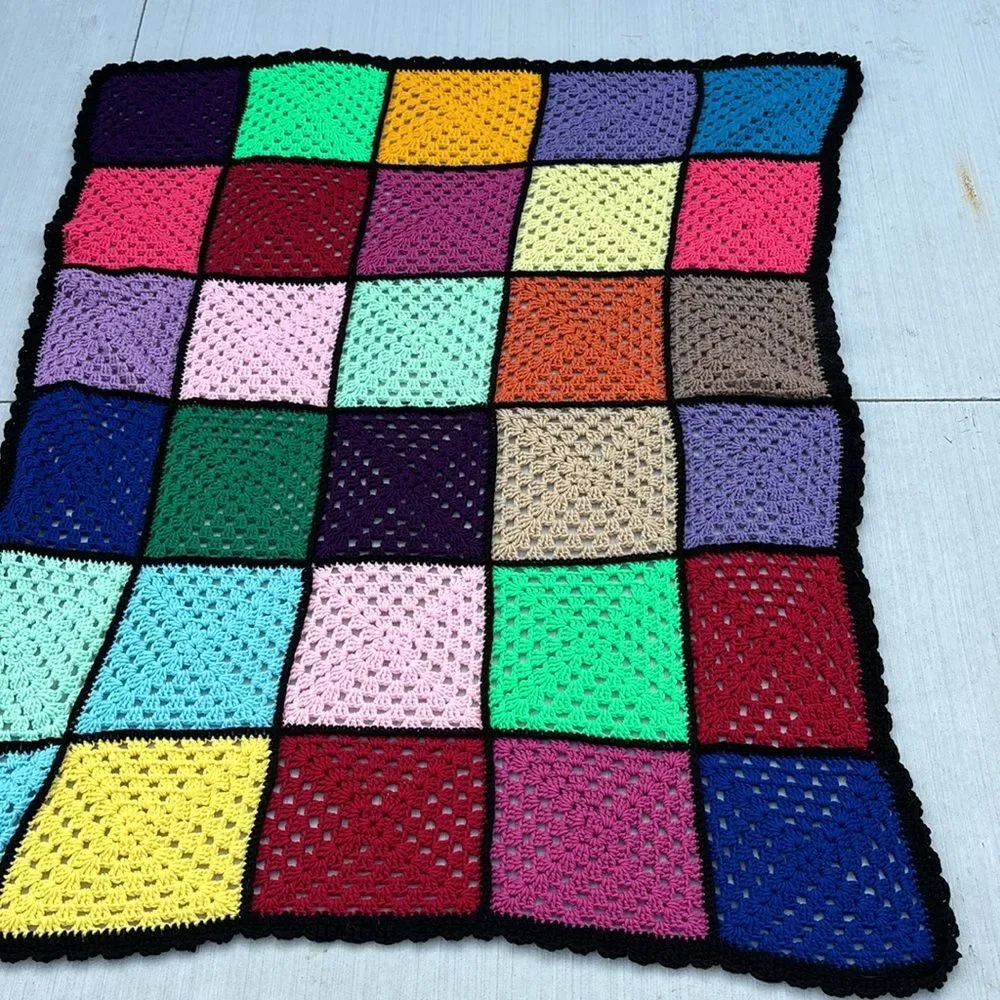 Granny Square afghan crochet bright colorful multi color blanket throw 60x70 EUC